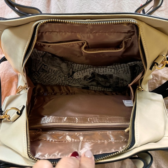 NWT Leather Fashion bag - Picture 3 of 4